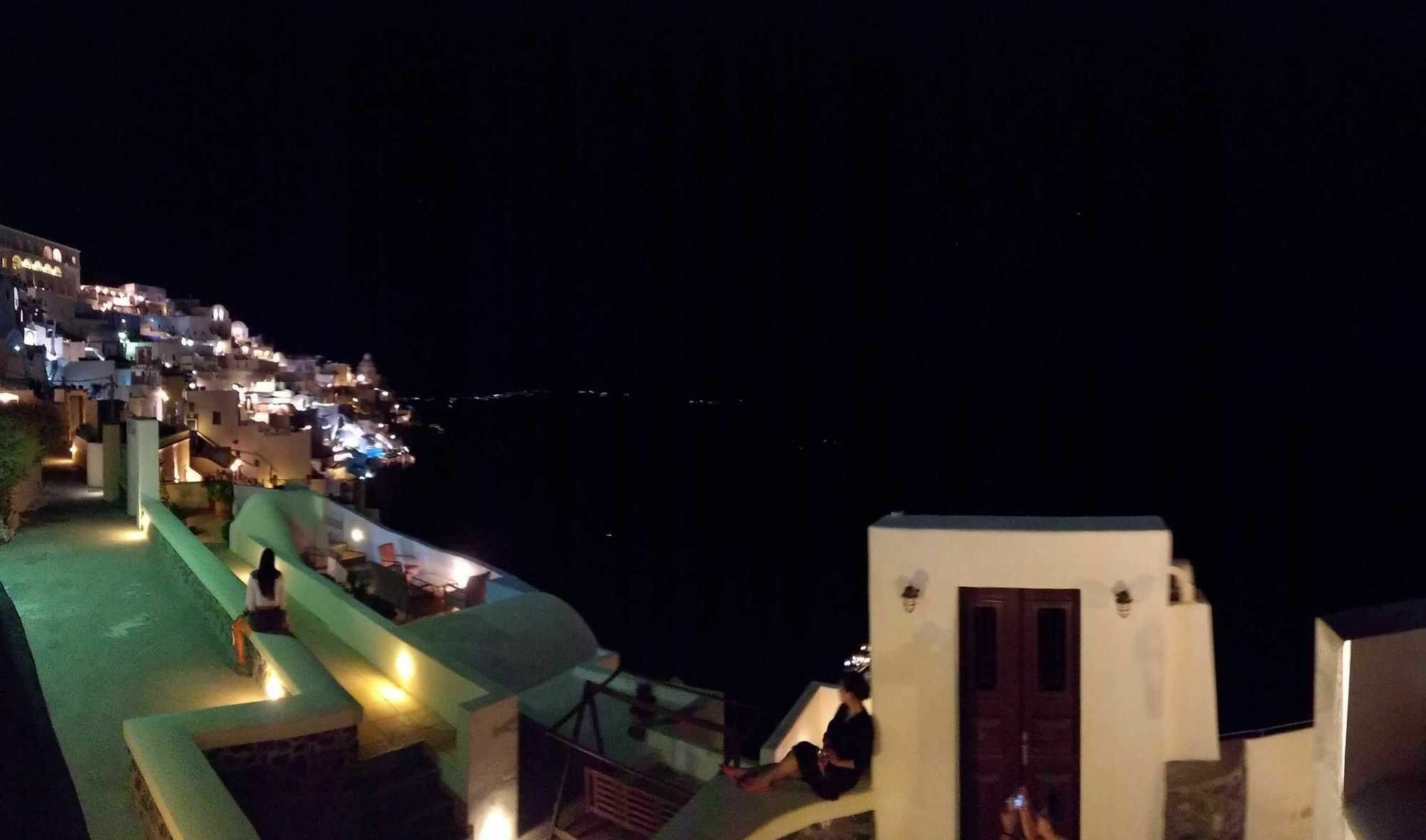 Akron Cliff Suite Fira (Santorini) Exterior foto