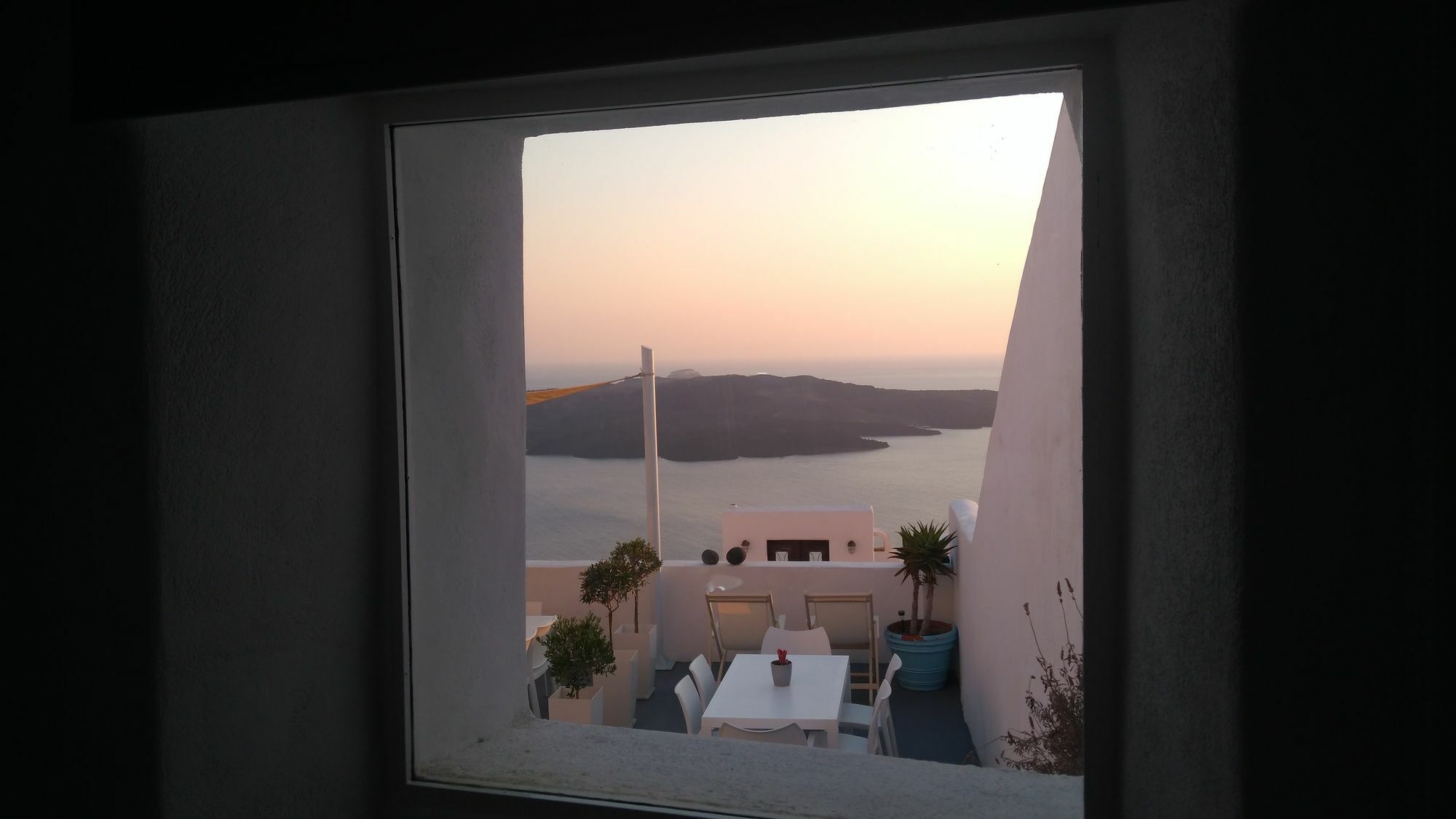 Akron Cliff Suite Fira (Santorini) Exterior foto